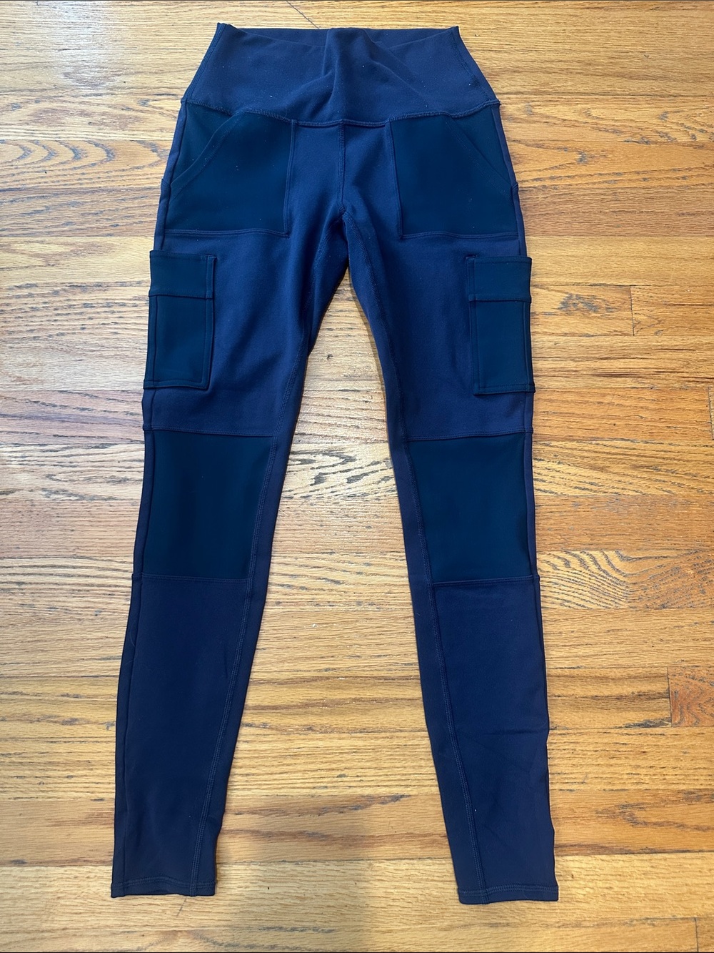 ALO Yoga Navy Cargo Leggings